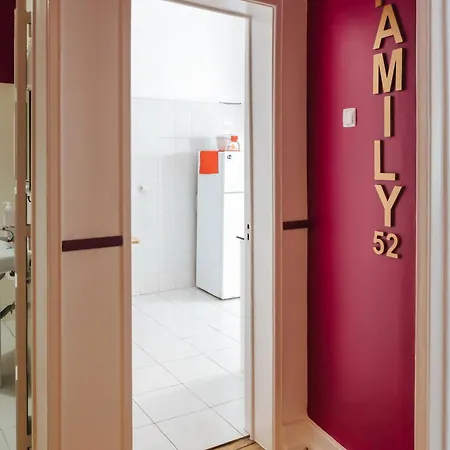 Aquilla Family 307 * Лиссабон