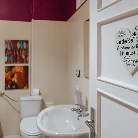 Aquilla Family 307 Лиссабон