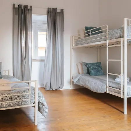 Aquilla Family 307 * Лиссабон